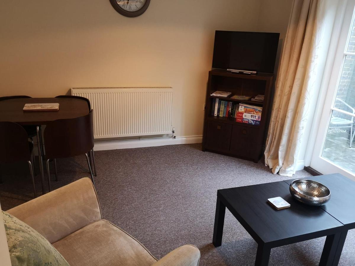 Coastal Escape Deal - 2 Bedroom House -Short Lets & Serviced Accommodation Exterior foto